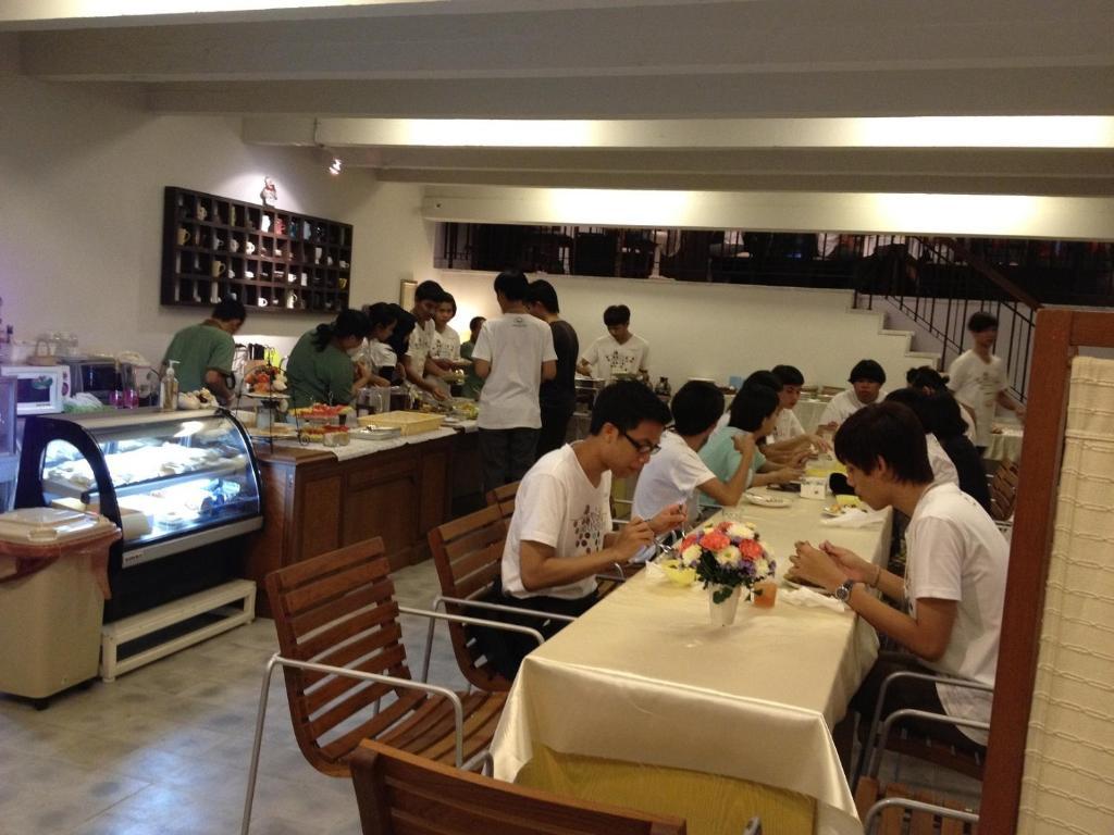 Baan Dinso Hostel@Ratchadamnoen バンコク都 エクステリア 写真