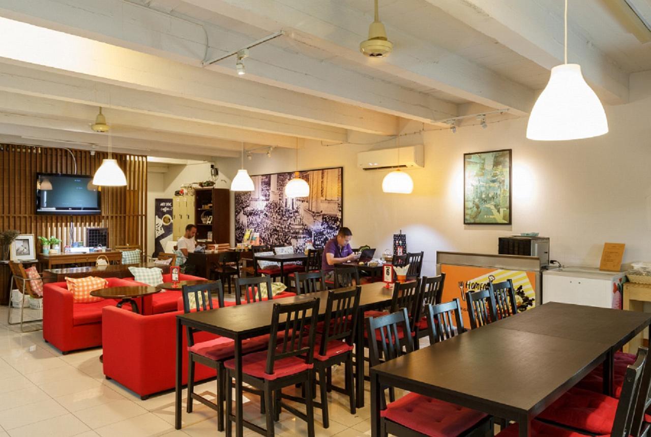 Baan Dinso Hostel@Ratchadamnoen バンコク都 エクステリア 写真